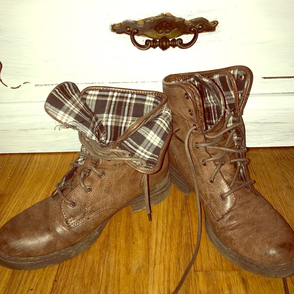 BOC Combat boots